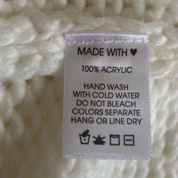 ARULA Cream oversized Cardigan with Tan Floral Details - Picture 4 of 8